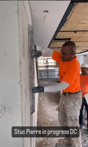 Flat skim plaster finish